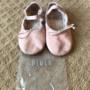💫SOLD💫Bloch Ballet Slippers
